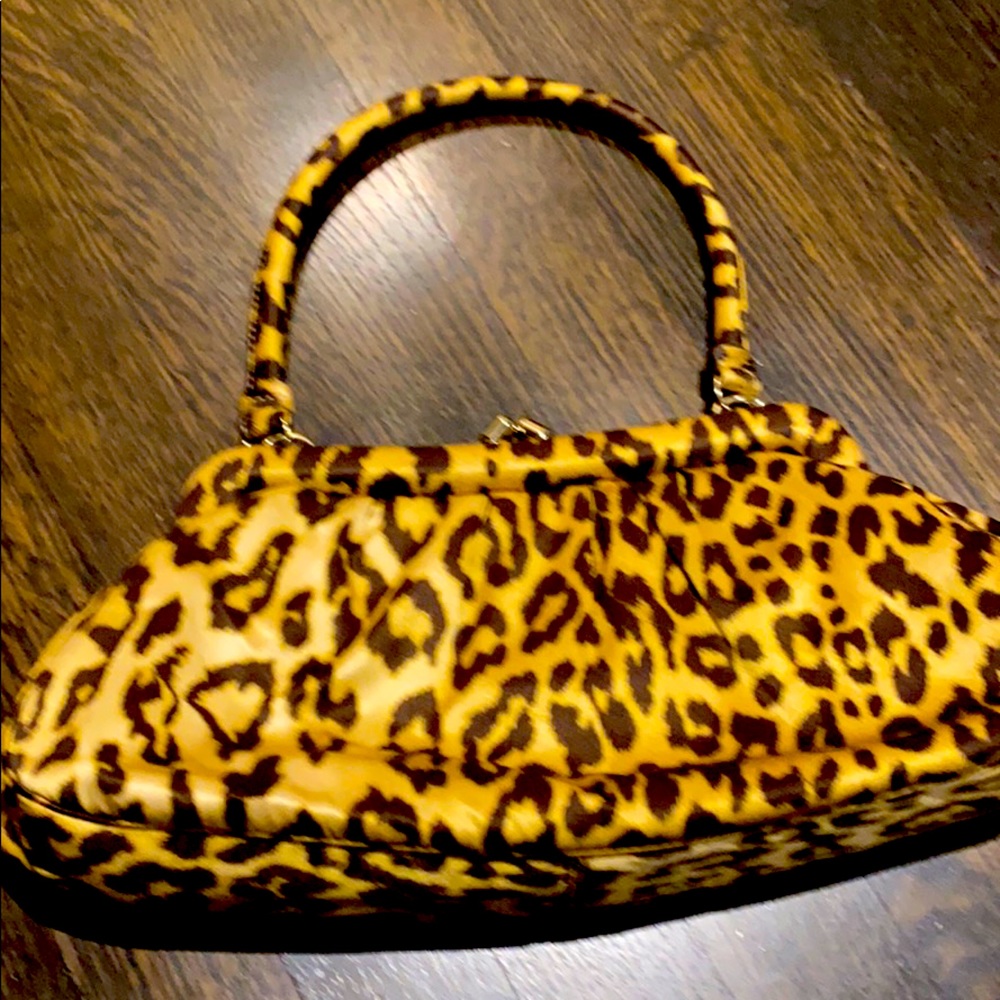 Elegant handbag